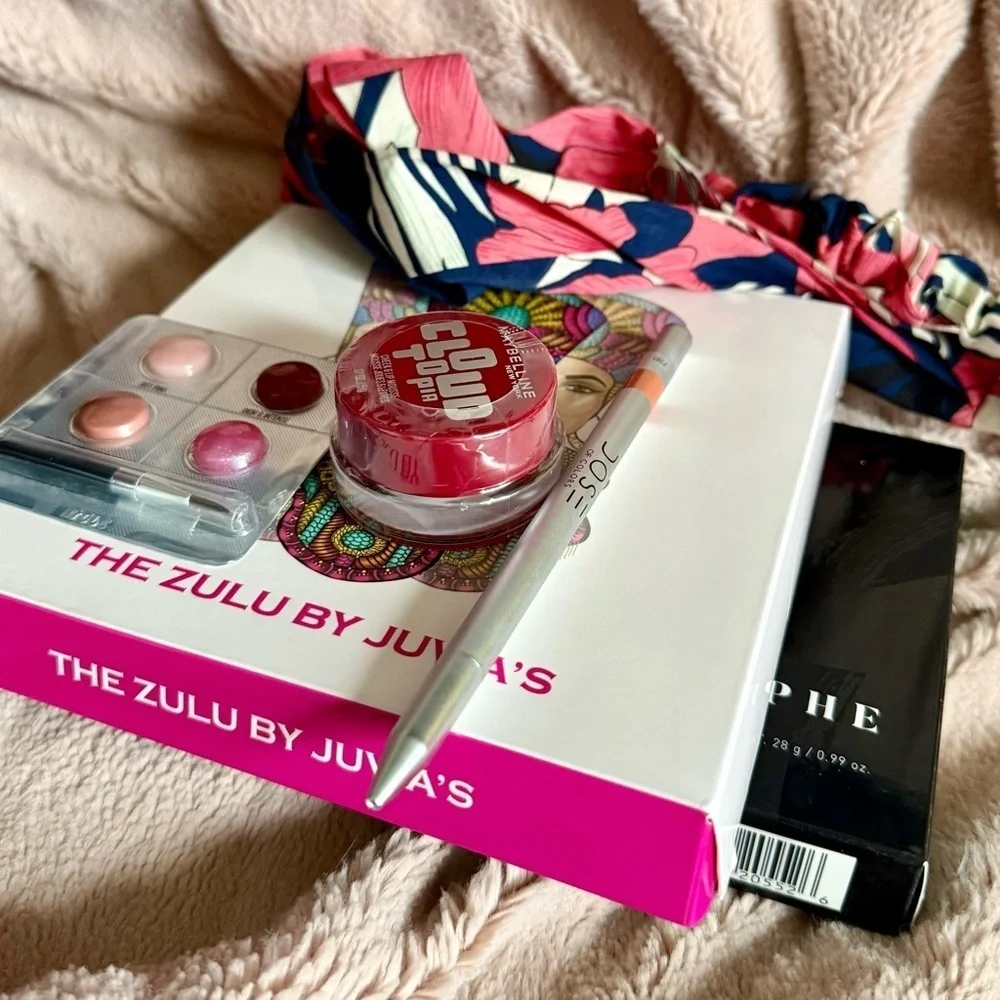 Makeup bundle Color Zulu by Juvas Morphe 8S Stellar Impact Highlighter and more